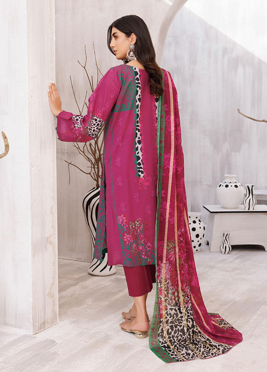 Pehnava By Charizma Embroidered Lawn Suits Unstitched 3 Piece CRZ23P CPN-01 - Summer Collection