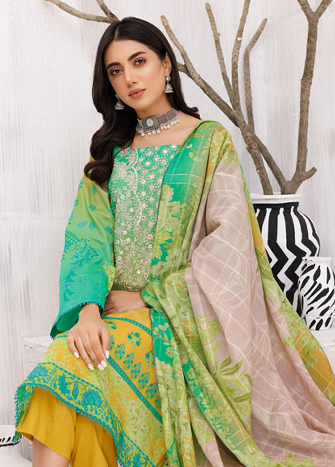 Pehnava By Charizma Embroidered Lawn Suits Unstitched 3 Piece CRZ23P CPN-08 - Summer Collection