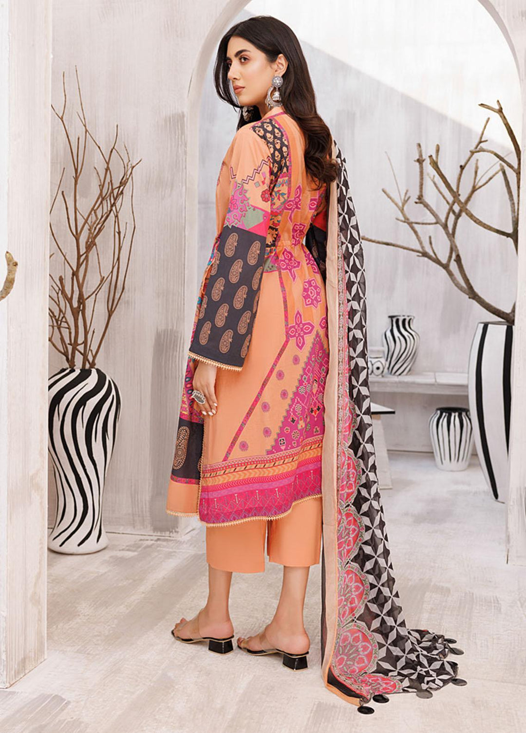 Pehnava By Charizma Embroidered Lawn Suits Unstitched 3 Piece CRZ23P CPN-10 - Summer Collection