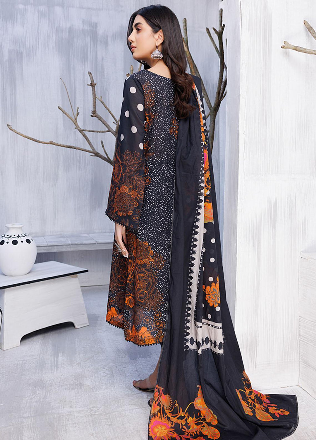 Pehnava By Charizma Embroidered Lawn Suits Unstitched 3 Piece CRZ23P CPN-11 - Summer Collection