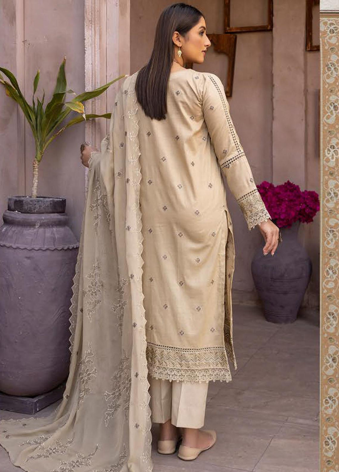 Pehnawa By Aalaya Embroidered Lawn Suits Unstitched 3 Piece ALY23P D-03 - Summer Collection