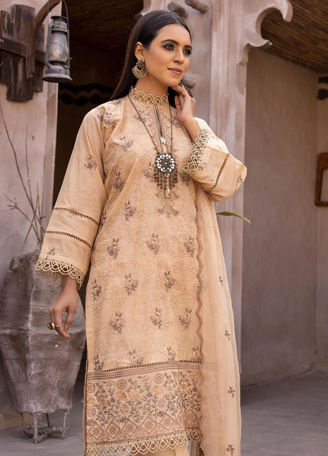 Pehnawa By Aalaya Embroidered Lawn Suits Unstitched 3 Piece ALY23P D-10 - Summer Collection