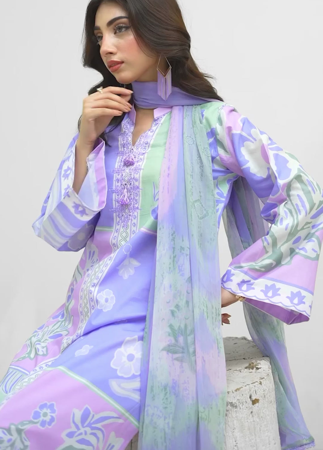 Zara e Jahan by Huma Gul RTW Printed Lawn 3 Piece Suit HG-902 Eid Collection