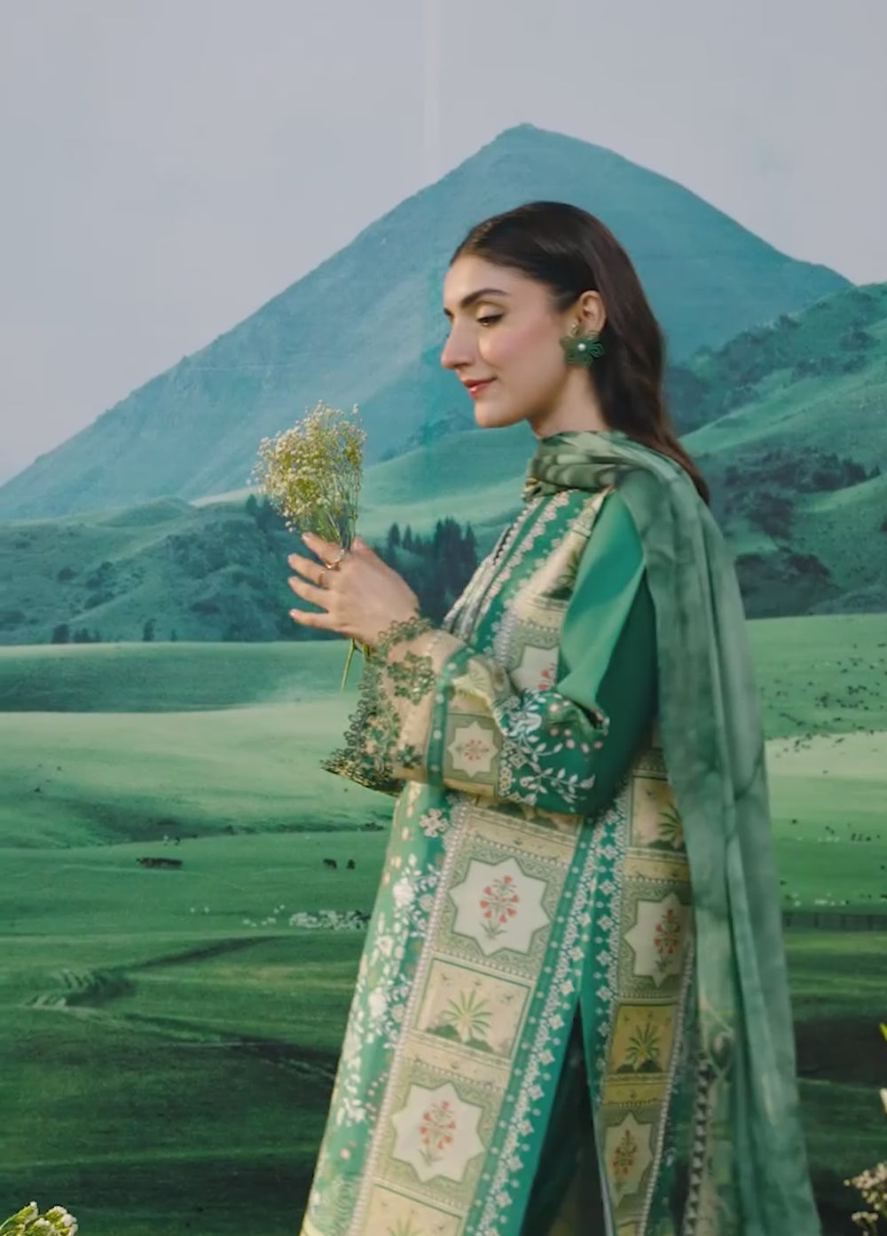 Elysian by Meerak RTW Embroidered Lawn 3 Piece Suit Orchid Casual Collection