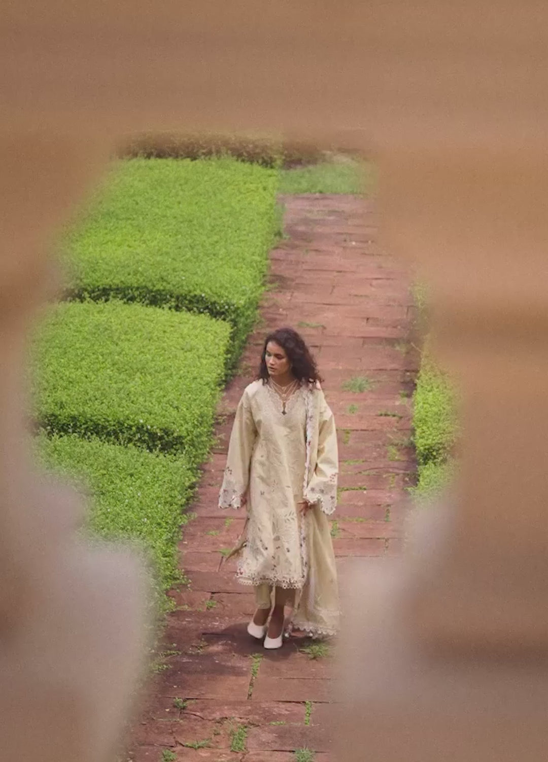 Lilas by Republic WomensWear Unstitched Embroidered Lawn 3 Piece Suit RW26ULL D-8B - Eid Collection