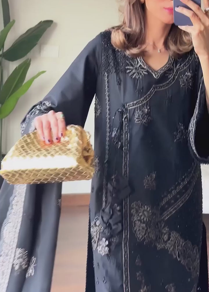Aura of Flora by Zarizaa Unstitched Embroidered Lawn 3 Piece Suit ZORRO Lawn Collection