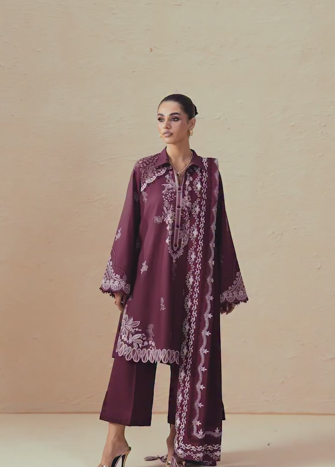 Q prints by Qalamkar Unstitched Embroidered Slub Linen 3 Piece Suit QLK26ULQ Veena QPW-02B - Winter Collection