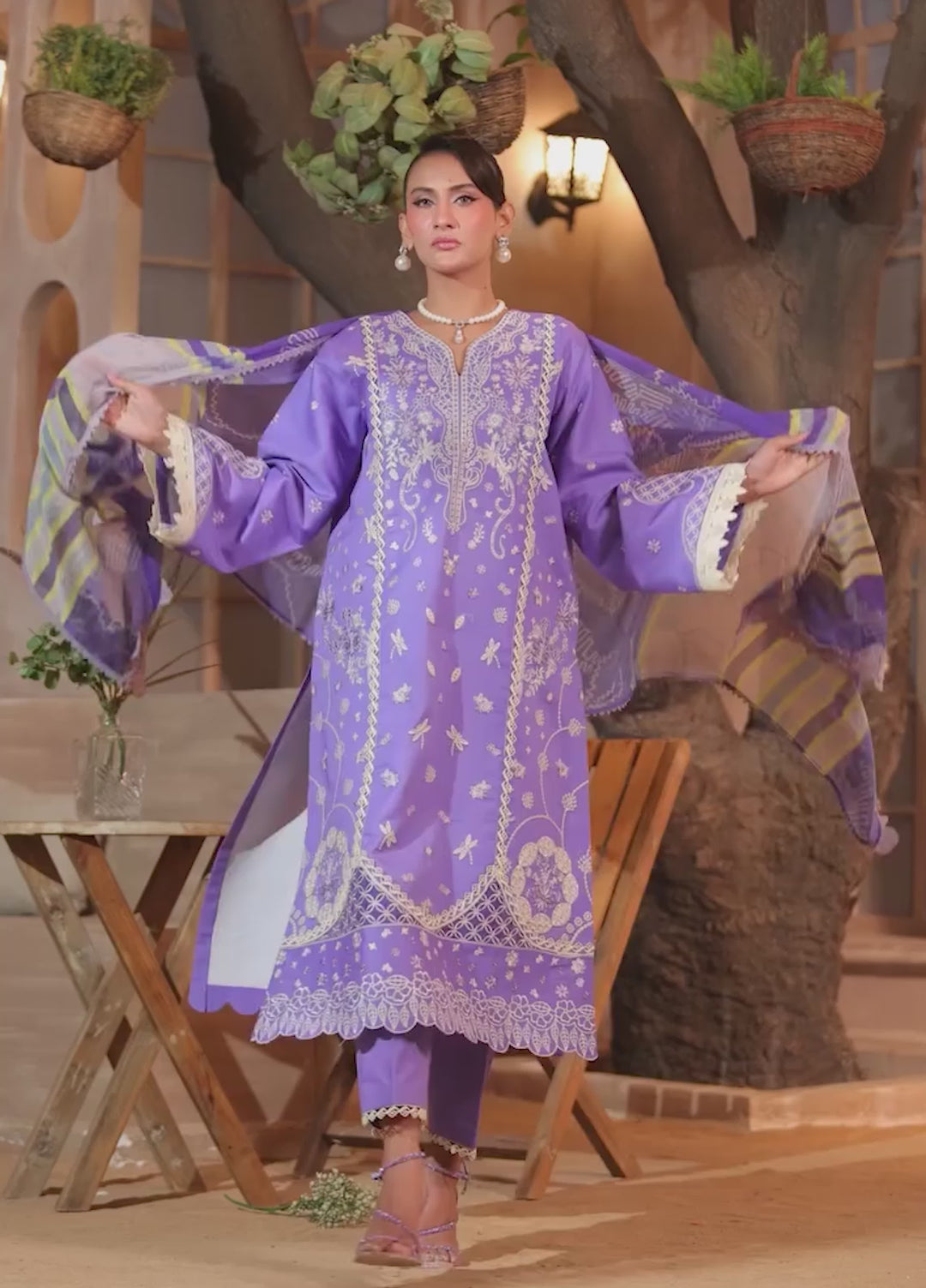 Rang e Gul by Huma Gul Unstitched Embroidered Lawn 3 Piece Suit HG-607 Laaj - Summer Collection