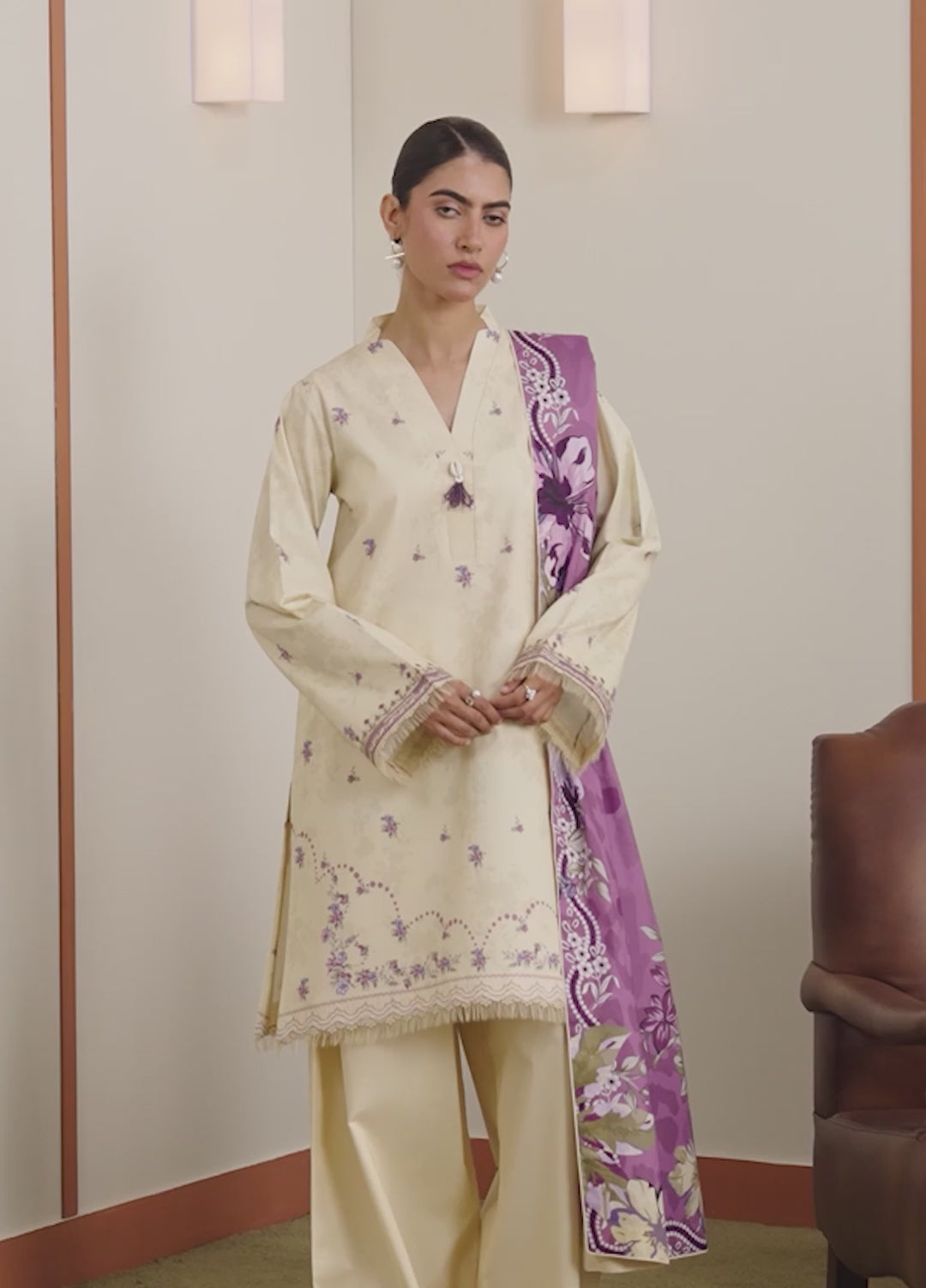 Seran Essentials Unstitched Printed Lawn 3 Piece Suit SN26UEL Avielle D-02 - Lawn Collection