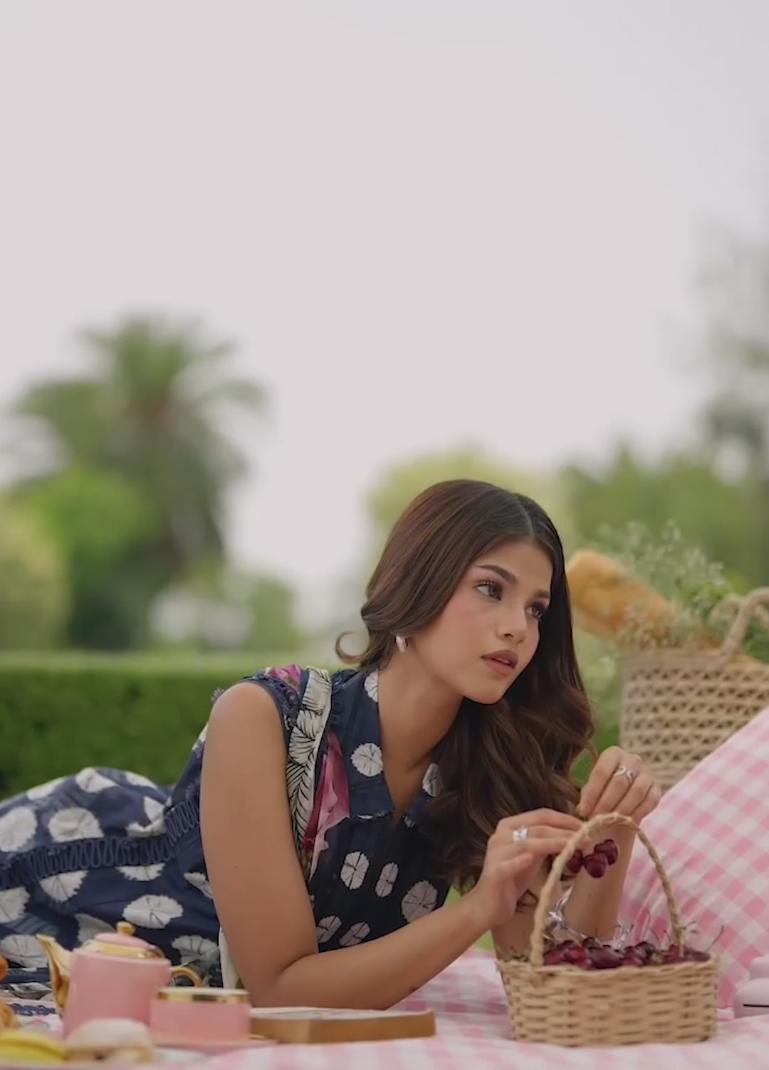 Belladore by Elaf Premium Unstitched Printed Lawn 3 Piece Suit EL26ULB Domino EPA-1A - Summer Collection