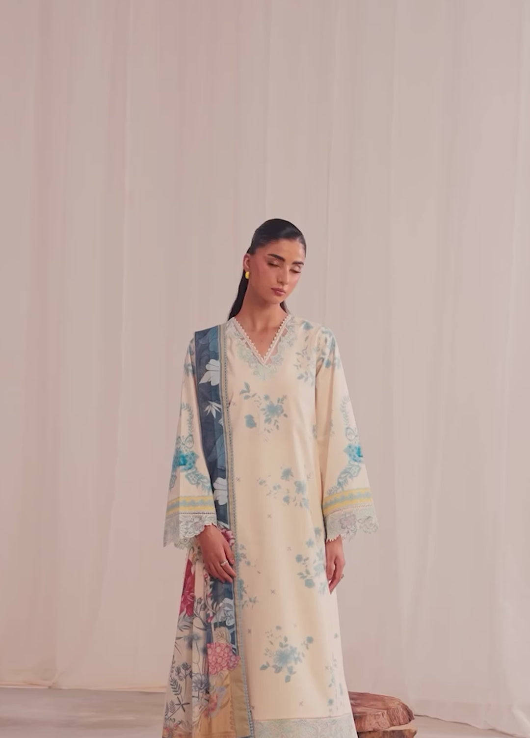 Nysa by Seran Unstitched Embroidered Cambric 3 Piece Suit SN26UNC IVOIRE D-02 - Casual Collection