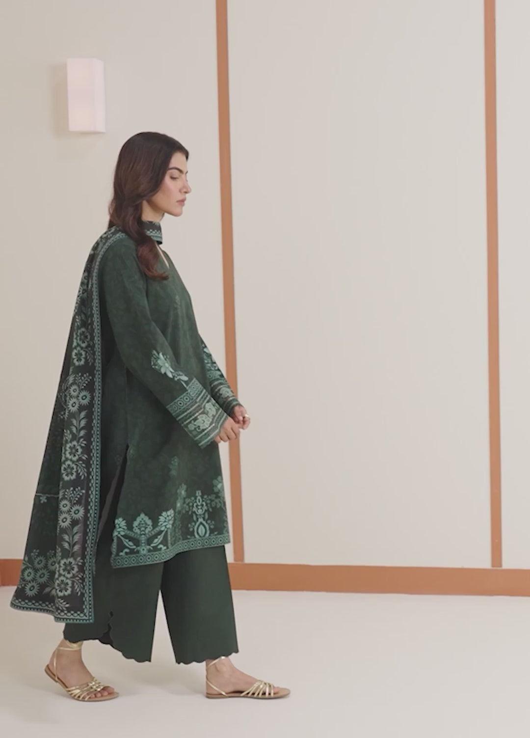 Seran Essentials Unstitched Printed Lawn 3 Piece Suit SN26UEL Zorin D-05 - Lawn Collection