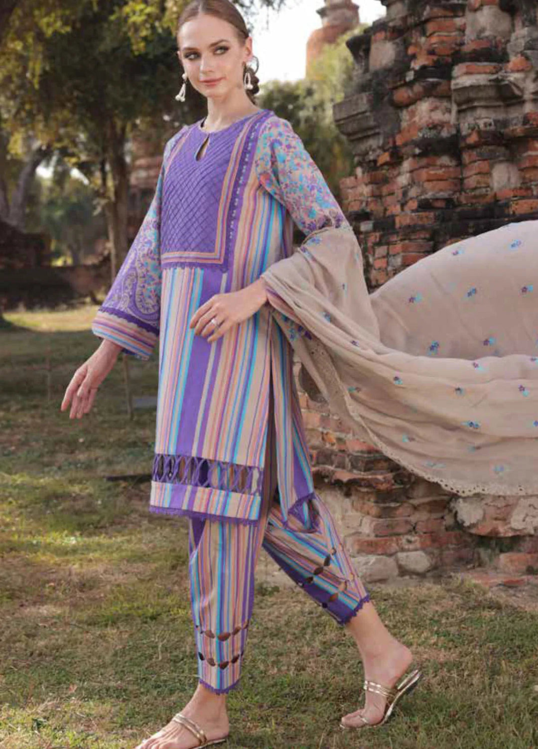 Print Melody by Charizma Embroidered Lawn Suit Unstitched 3 Piece CR25PM PM5- 02 - Summer Collection