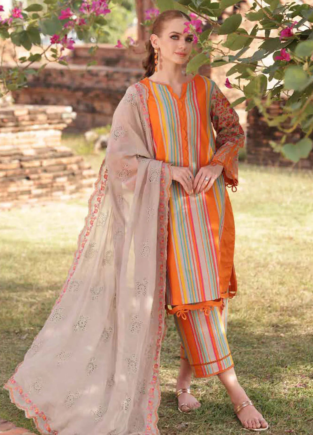 Print Melody by Charizma Embroidered Lawn Suit Unstitched 3 Piece CR25PM PM5- 04 - Summer Collection