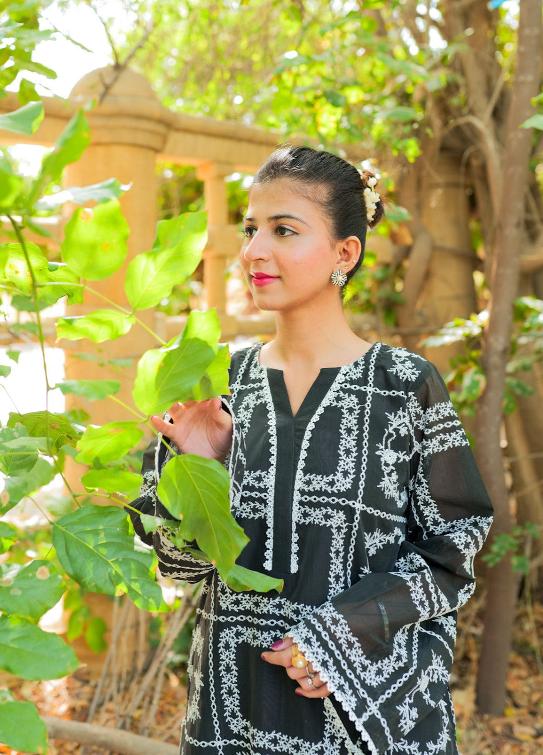 Lamha by Eman Butt RTW Embriodered Chikankari Cotton 2 Piece Saya - Summer Collection