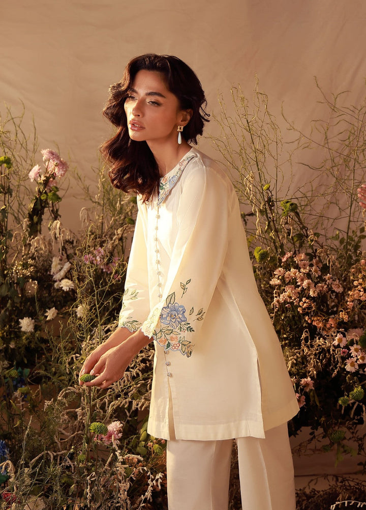 Sahar Women Embroidered Cambric 2 Piece Suit Daisy - Casual Collection
