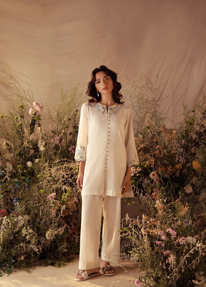 Sahar Women Embroidered Cambric 2 Piece Suit Daisy - Casual Collection