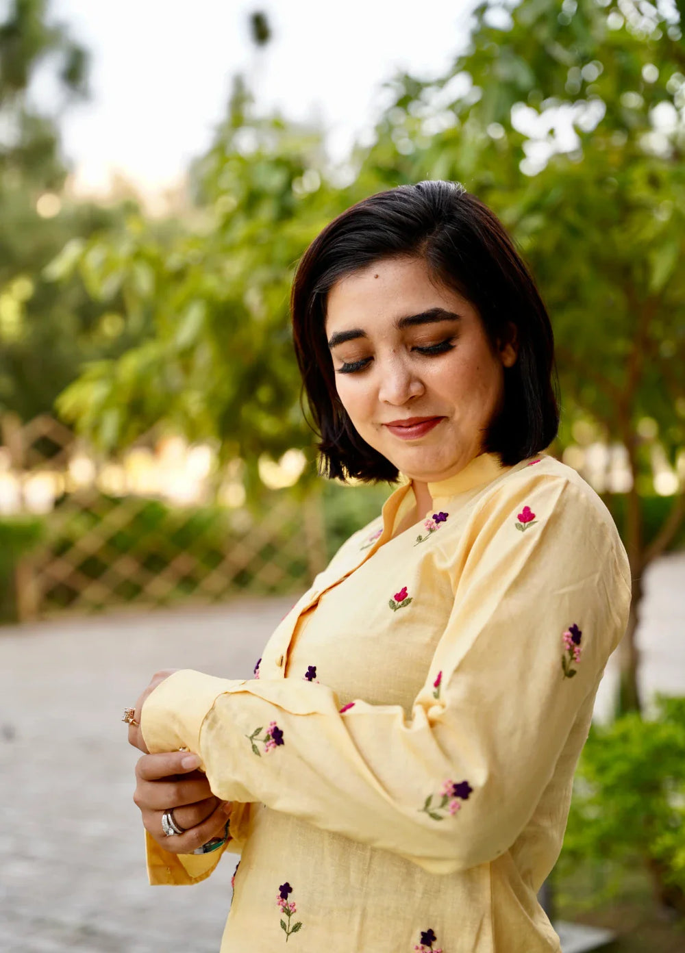 Mehr by Syah Women RTW Embroidered Linen 3 Piece Suit Zeen Festive Collection