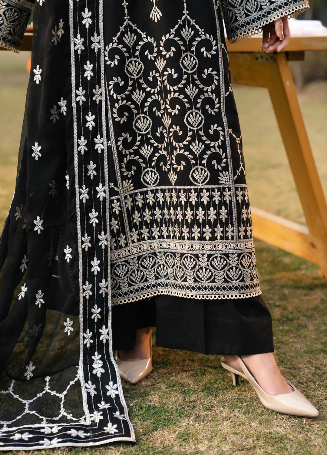 Pashmire Women RTW Embroidered Swiss Lawn 3 Piece Suit Zari - Festive Collection