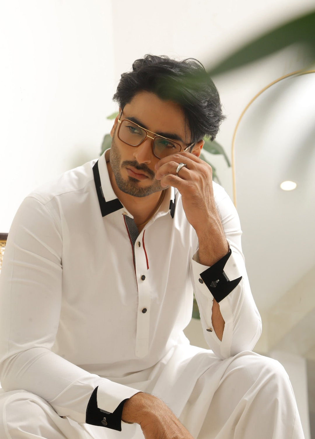 Modern Edge Republic Mens RTW Solids Wash N Wear 2 Piece Suit Shining White ER 810 Festive Collection