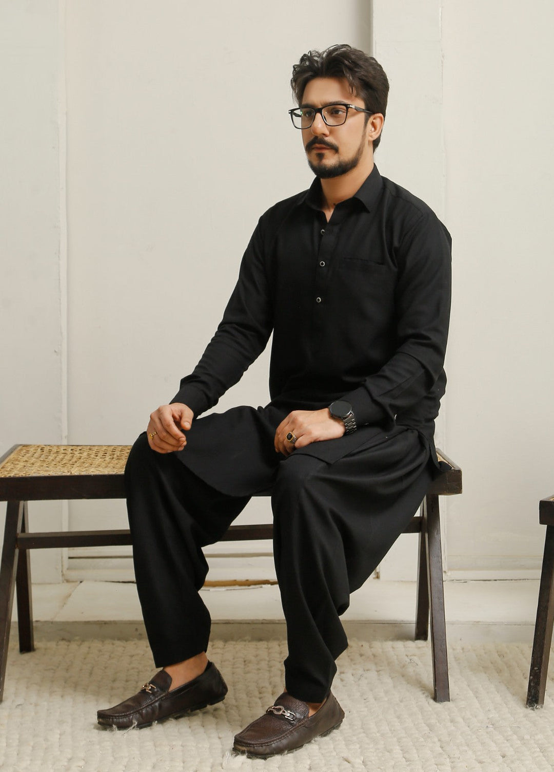 Modern Edge Republic Mens RTW Solids Wash N Wear 2 Piece Suit Jet Black Festive Collection