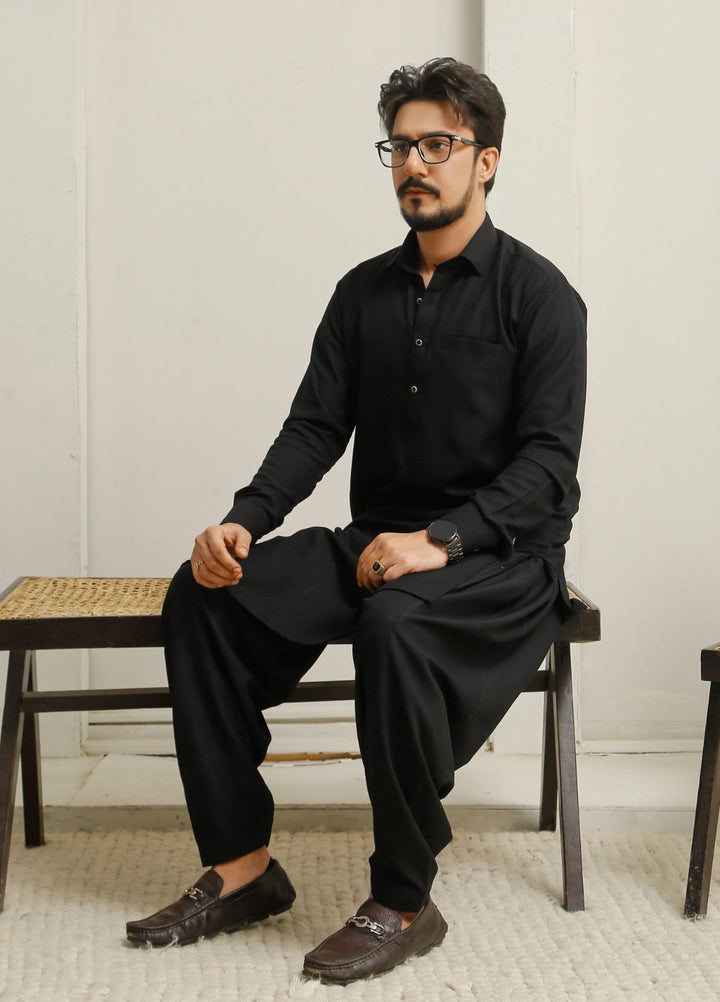 Modern Edge Republic Mens RTW Solids Wash N Wear 2 Piece Suit Jet Black Festive Collection