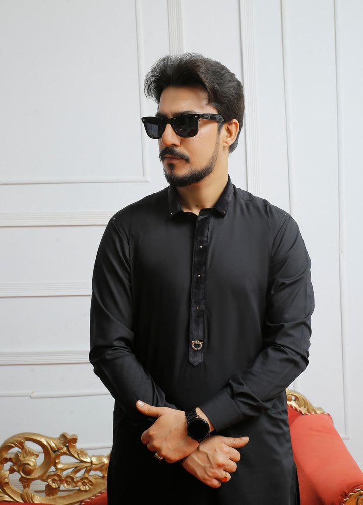 Modern Edge Republic Mens RTW Solids Wash N Wear 2 Piece Suit Shining Black ER 808 Festive Collection