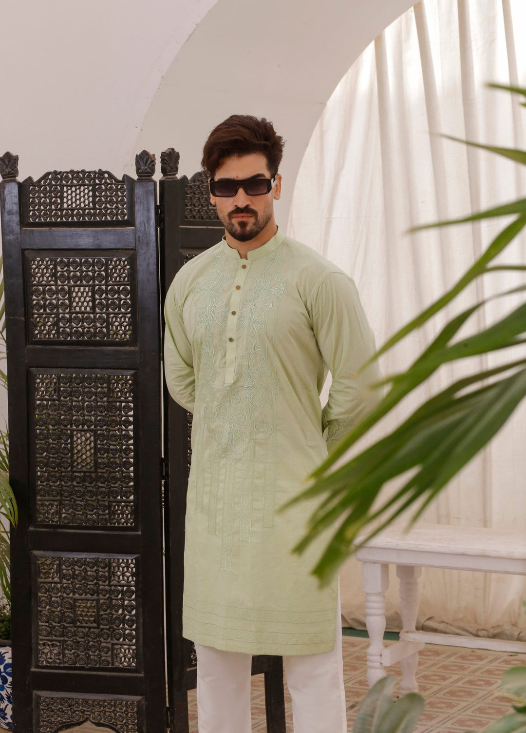 Modern Edge Republic Mens RTW Solids Wash N Wear 2 Piece Suit Sea Green CK 758 Festive Collection