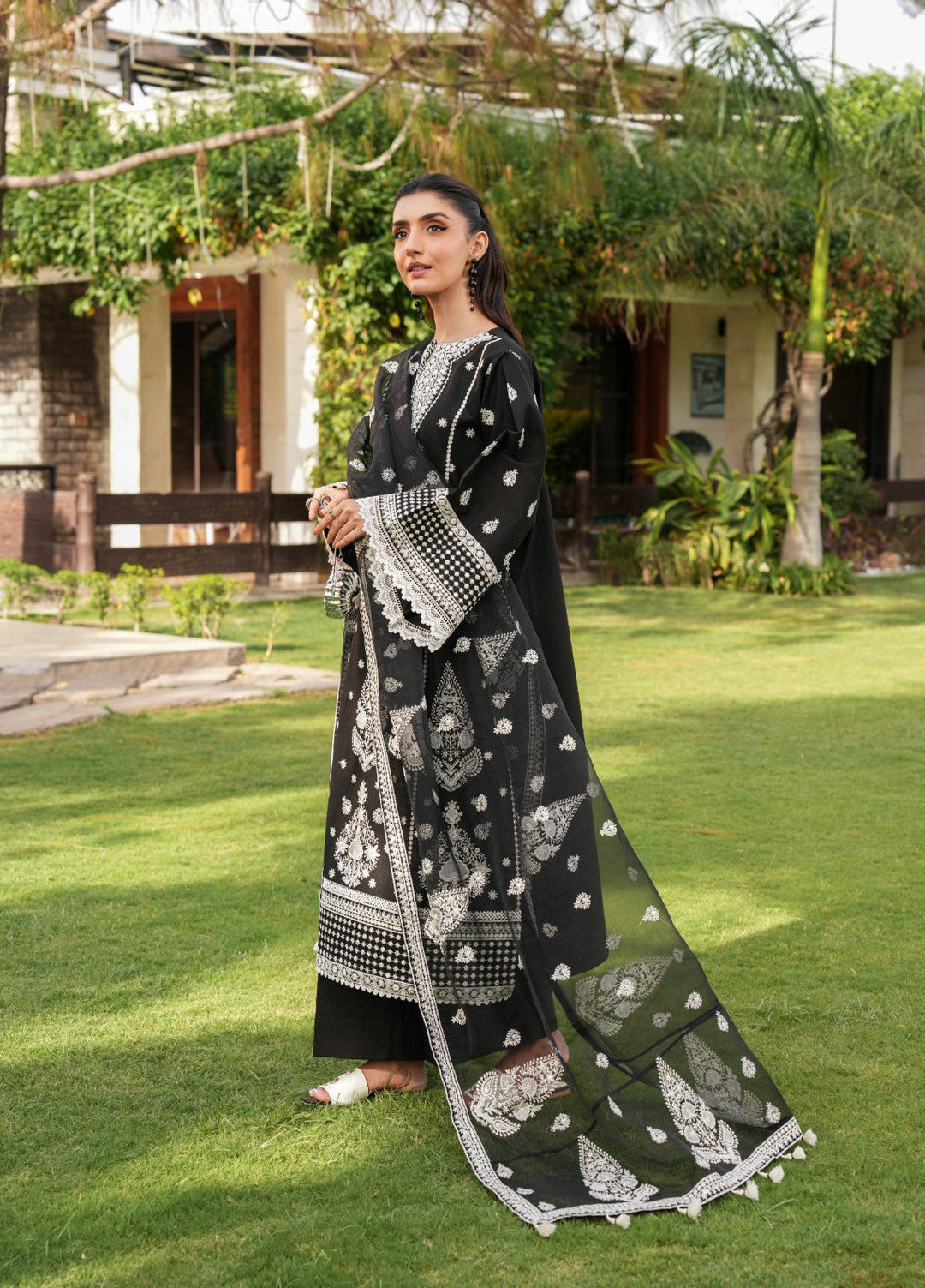 Mehrang by Pashmire RTW Embroidered Lawn Cotton 3 Piece Suit Abeere Casual Collection