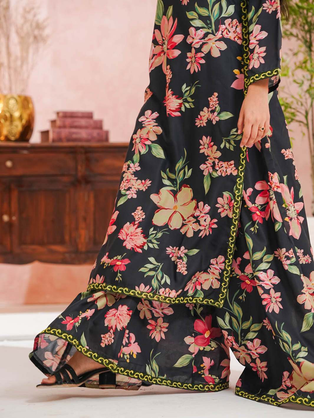 TNG Women RTW Printed Doria 2 Piece Suit Sargoshi Gharara Set Black Casual Collection