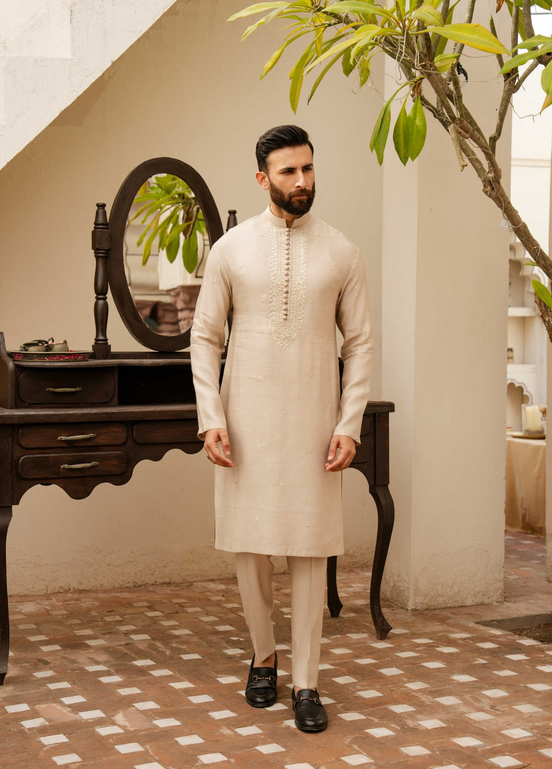 Dildaar by Hamna Ehtasham Mens RTW Embroidered Korean Silk 3 Piece Suit sahil Festive Collection