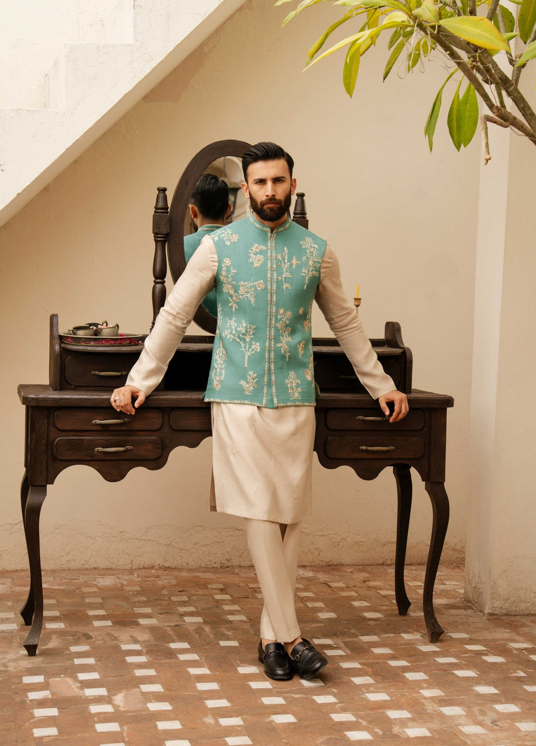 Dildaar by Hamna Ehtasham Mens RTW Embroidered Korean Silk 3 Piece Suit sahil Festive Collection