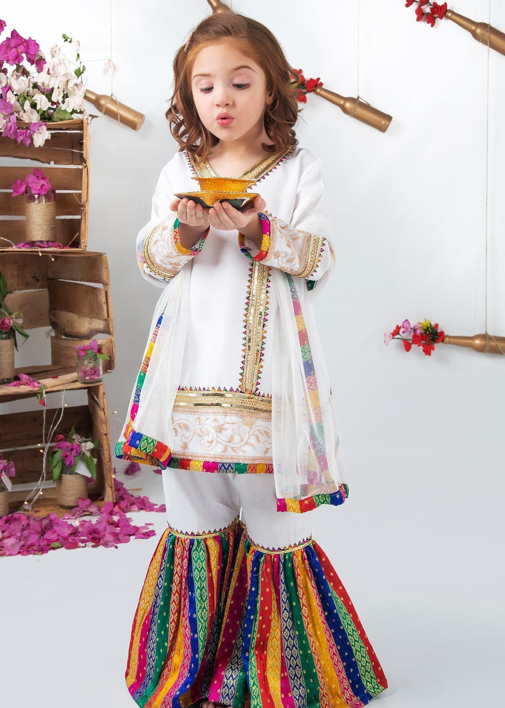 Modest Pret Emblished Raw Silk 3 Piece Suit Mah e Noor White