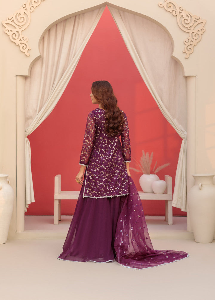 Haniya Mahnoor Pret Embroidered Organza 3 Piece Amber