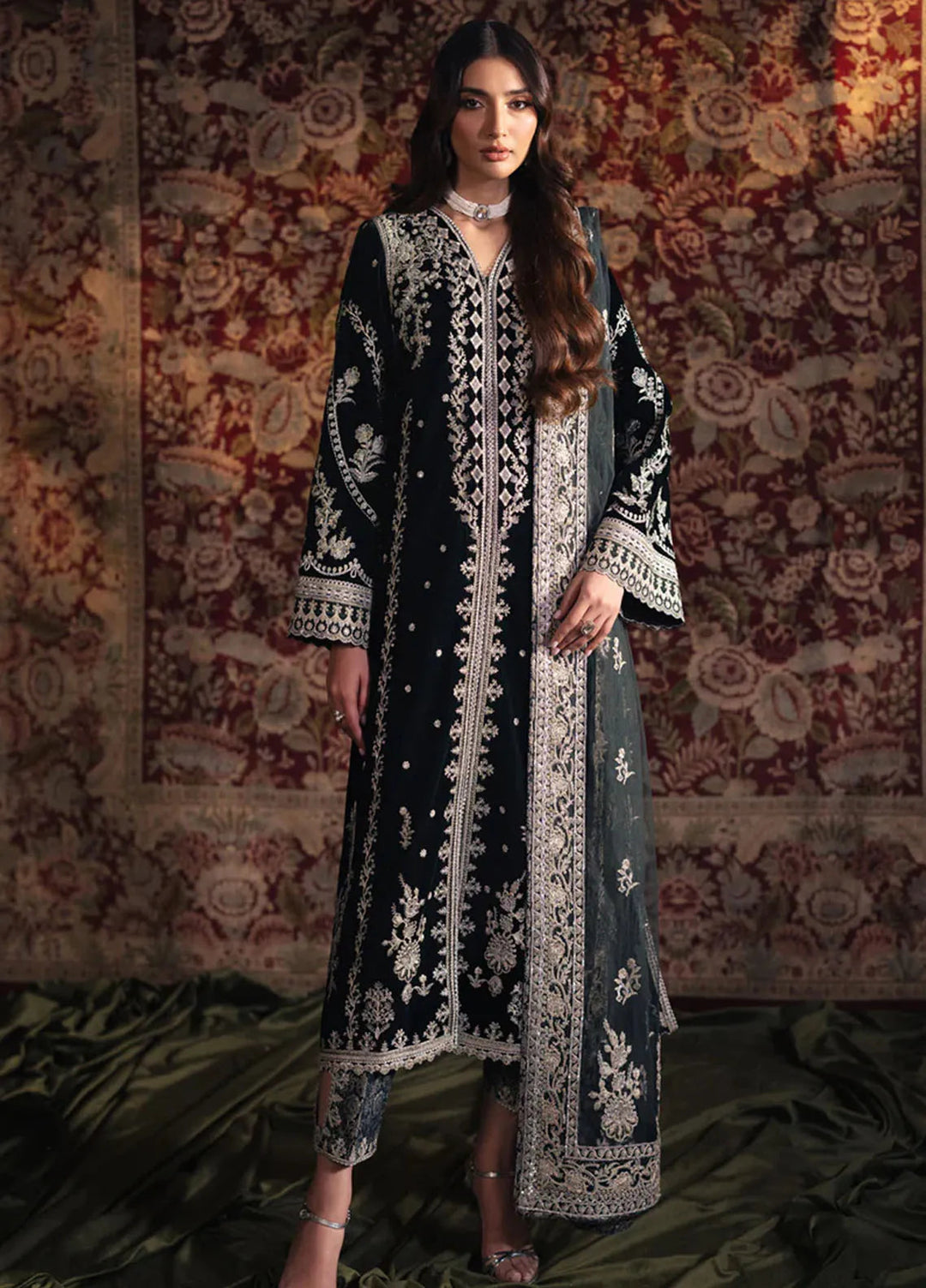 Qalamkar Embroidered Velvet Suits Unstitched 3 Piece BK-03 Samira - Luxury Collection