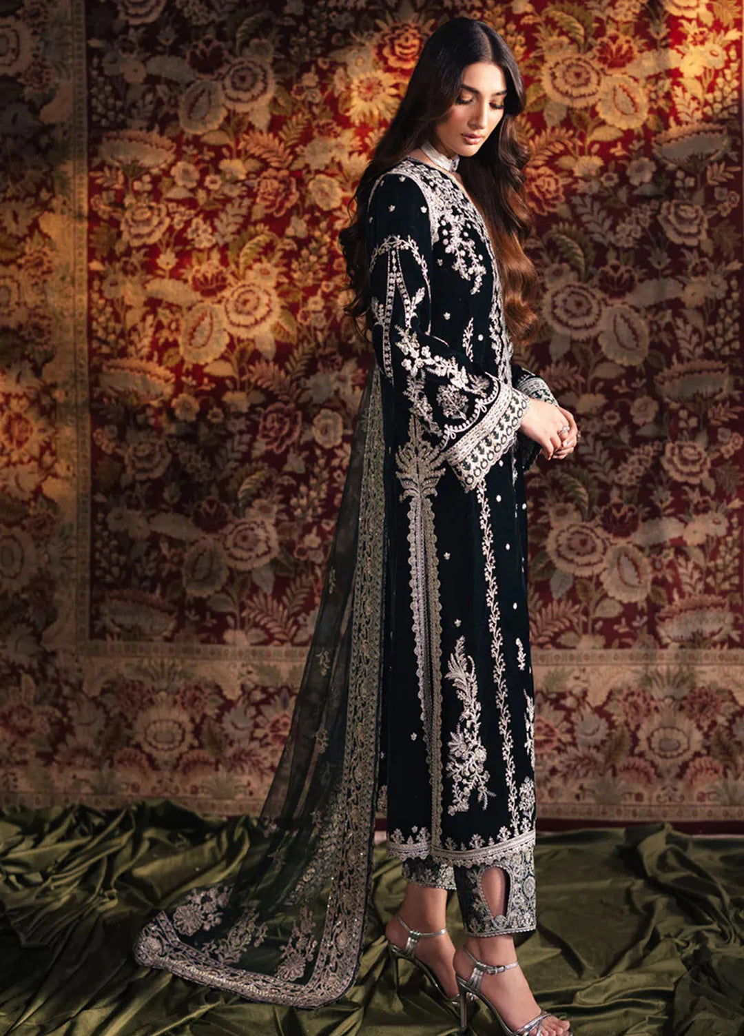 Qalamkar Embroidered Velvet Suits Unstitched 3 Piece BK-03 Samira - Luxury Collection