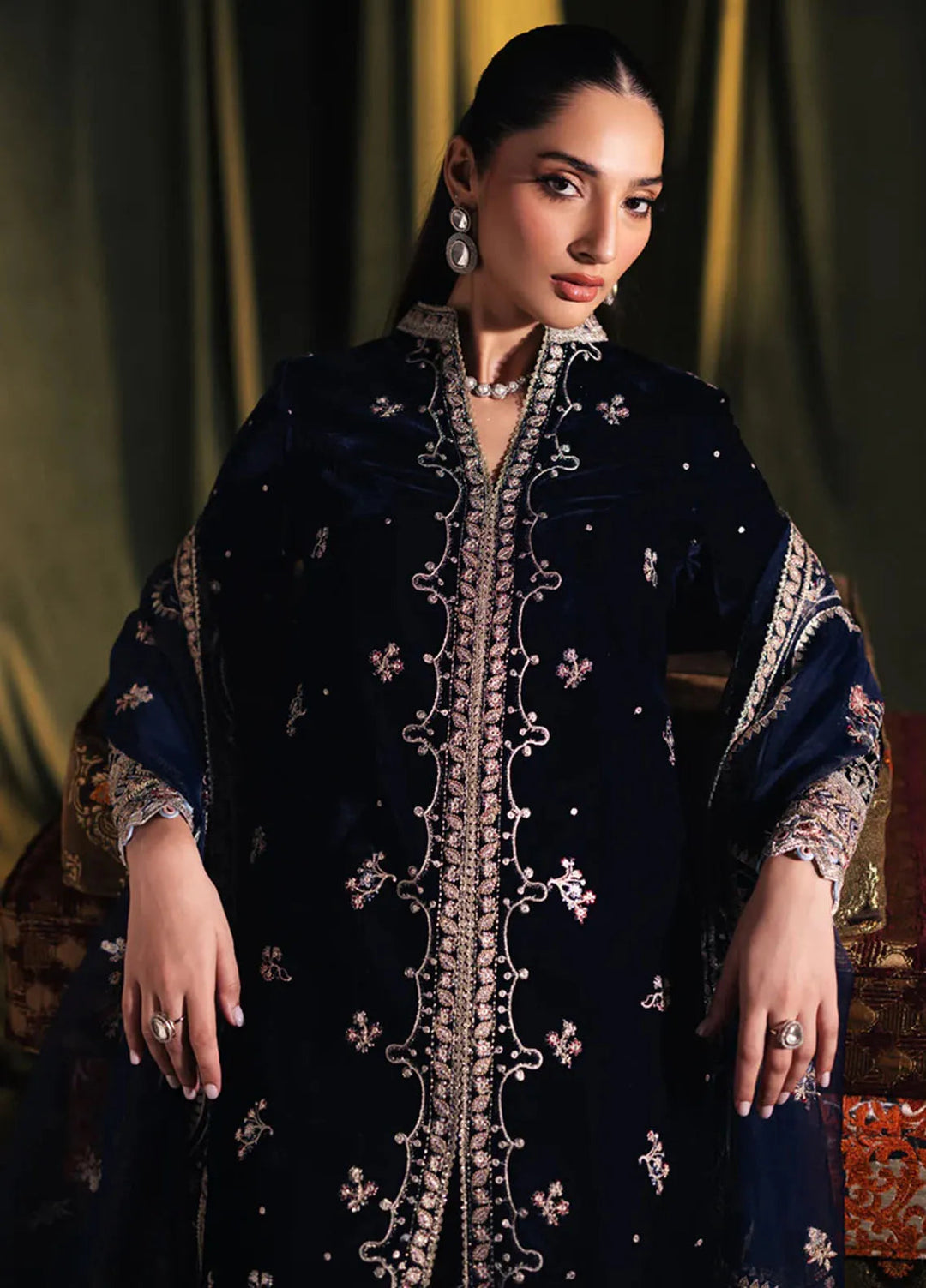 Qalamkar Embroidered Velvet Suits Unstitched 3 Piece BK-05 Dalia - Luxury Collection