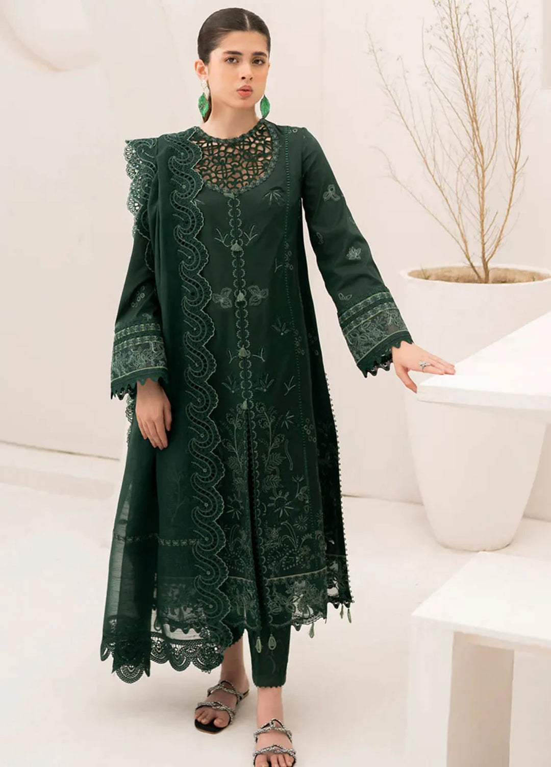Qalamkar Pret Casual Lawn 3 Piece Suit NM-04 Emma