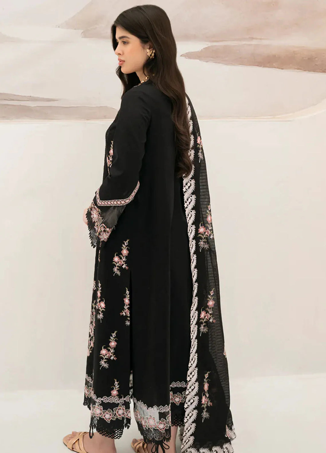 Qalamkar Pret Casual Lawn 3 Piece Suit NM-08 Nara