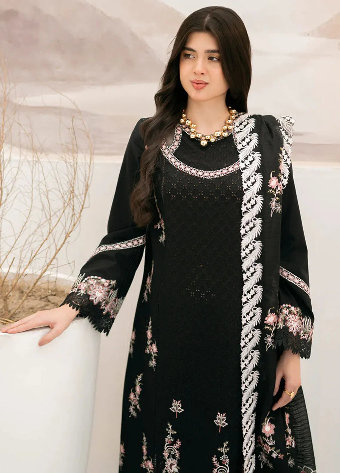 Qalamkar Pret Casual Lawn 3 Piece Suit NM-08 Nara