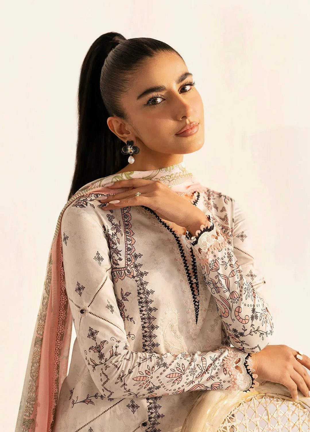 Qalamkar Printed Lawn Suits Unstitched 3 Piece QLM25UL Lyra PQ-9A - Summer Collection