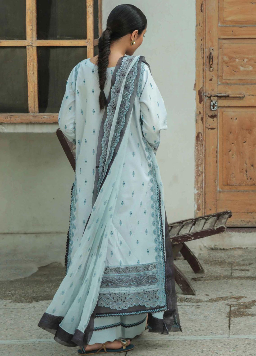 Dastak By Qalamkar Embroidered Lawn Suits Unstitched 3 Piece QLM22QD AQ 05 Feroza - Summer Collection