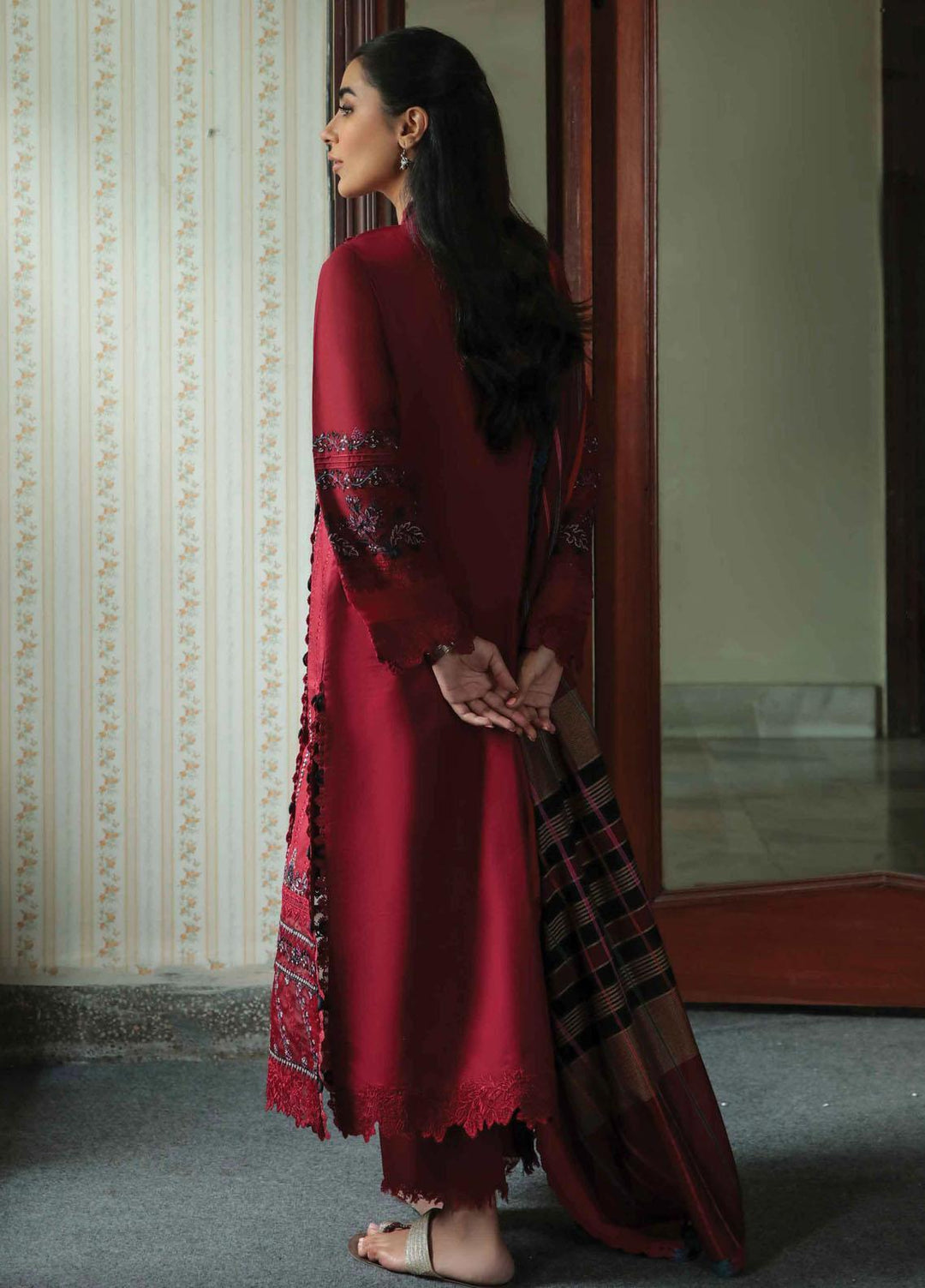 Dastak By Qalamkar Embroidered Lawn Suits Unstitched 3 Piece QLM22QD AQ 07 Maya - Summer Collection