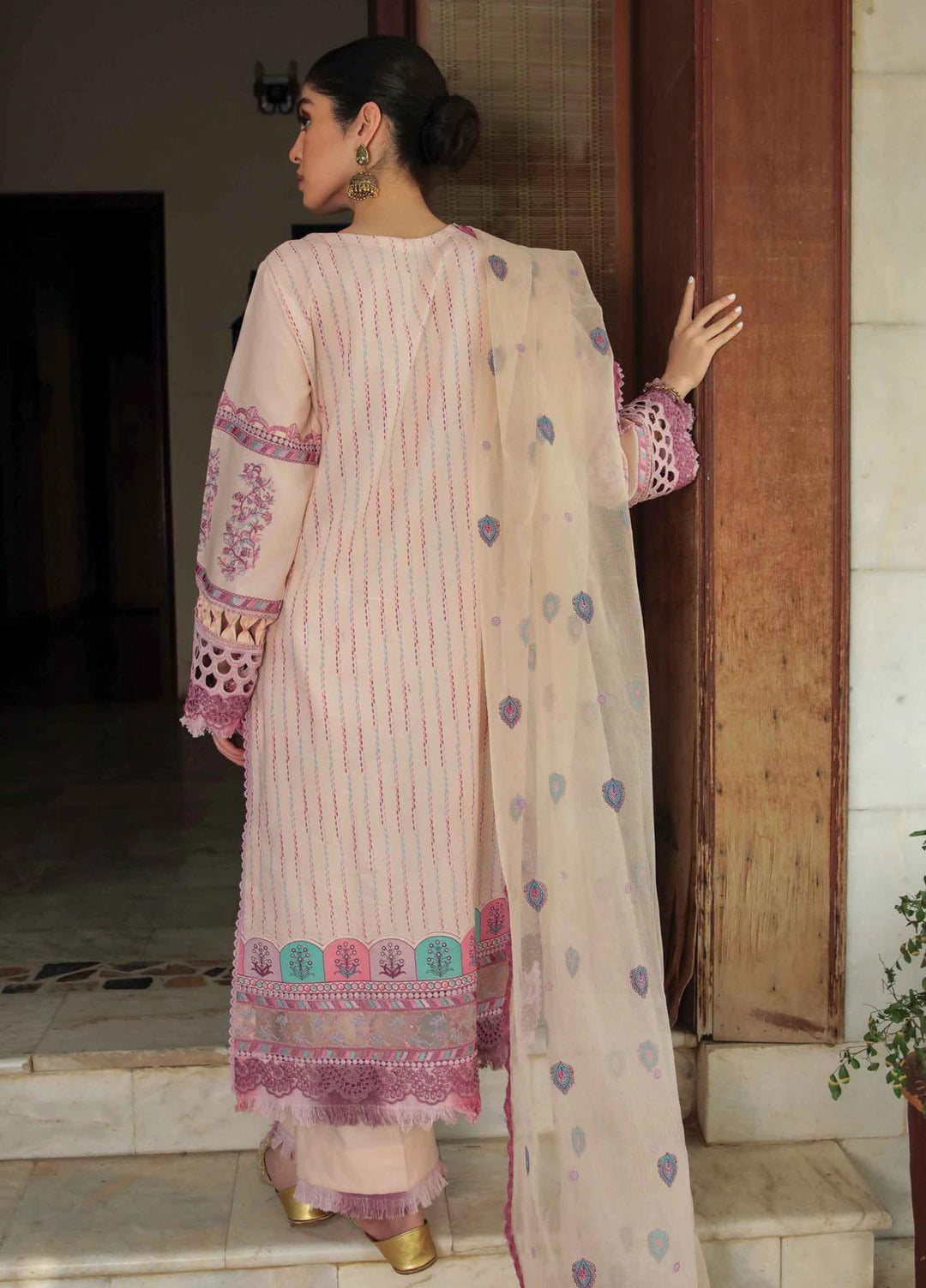 Dastak By Qalamkar Embroidered Lawn Suits Unstitched 3 Piece QLM22QD AQ 08 Samar - Summer Collection