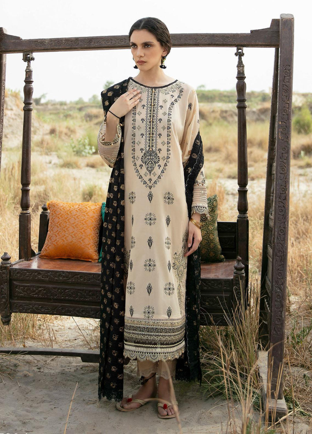Qalamkar Embroidered Lawn Suits Unstitched 3 Piece QLM21QL EE-01 - Luxury Collection