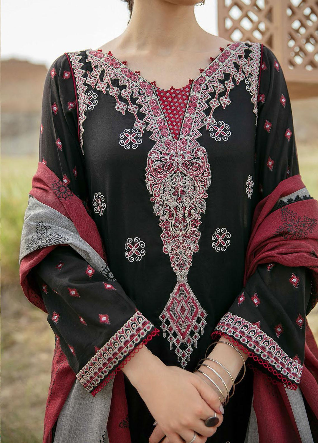 Qalamkar Embroidered Lawn Suits Unstitched 3 Piece QLM21QL EE-02 - Luxury Collection
