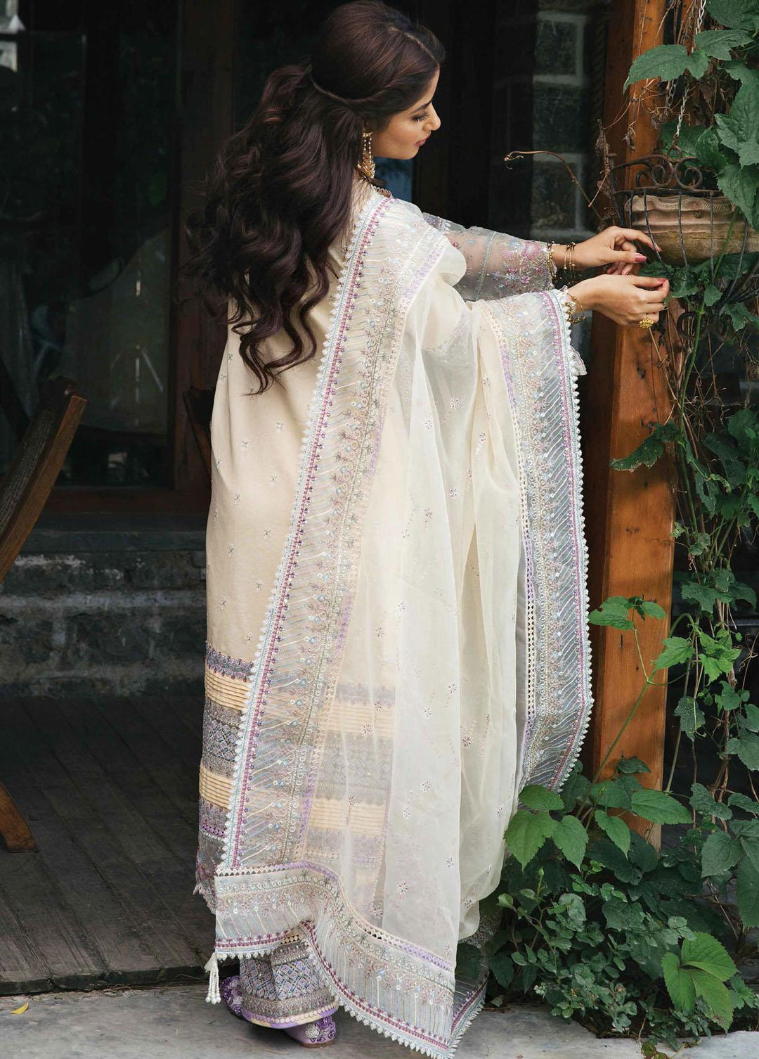 Rahi By Qalamkar Embroidered Lawn Suits Unstitched 3 Piece QLM22R EB-09 Daphne - Luxury Collection