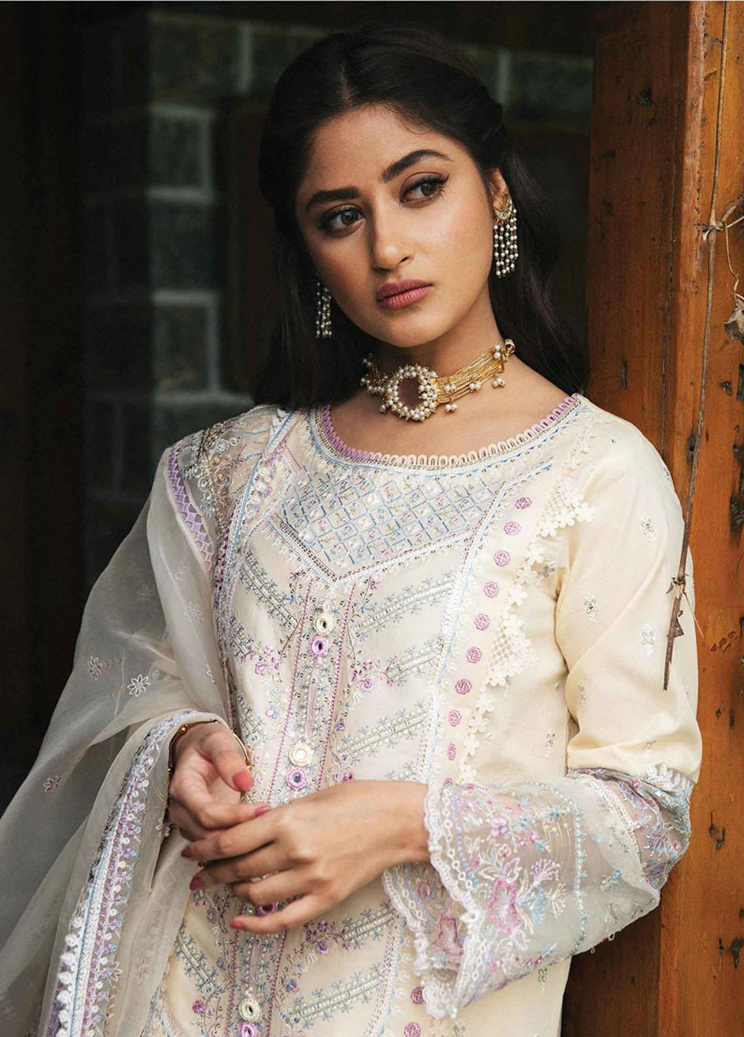 Rahi By Qalamkar Embroidered Lawn Suits Unstitched 3 Piece QLM22R EB-09 Daphne - Luxury Collection