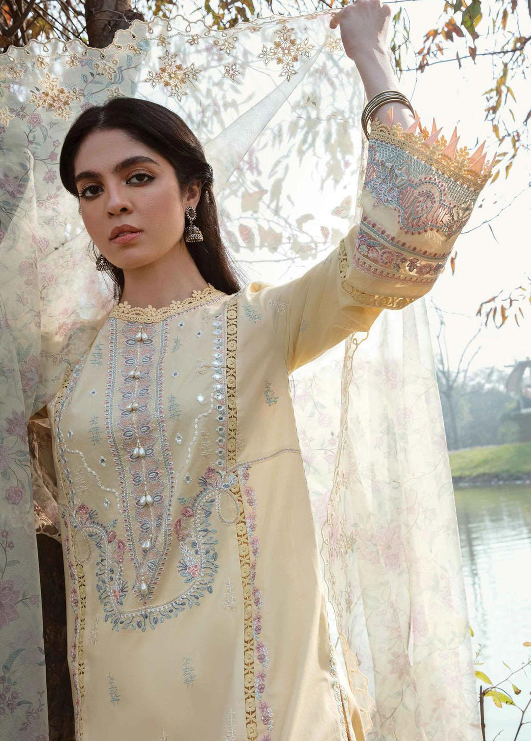 Qline by Qalamkar Embroidered Lawn Suits Unstitched 3 Piece QLM23Q AK-02 Vida - Luxury Collection