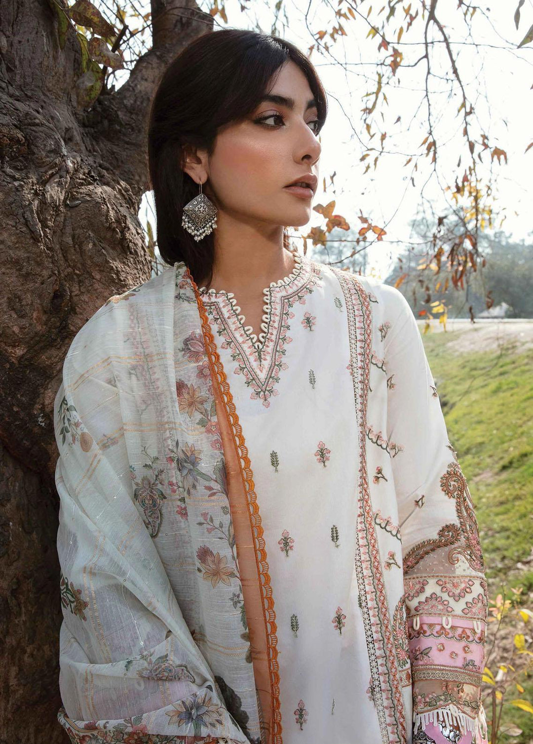 Qline by Qalamkar Embroidered Lawn Suits Unstitched 3 Piece QLM23Q AK-07 Hana - Luxury Collection